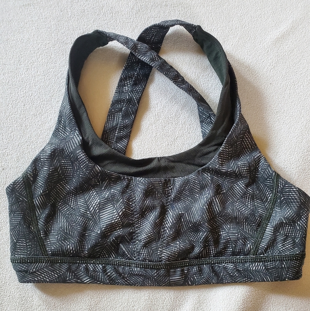 Lululemon Run: Stuff Your Bra